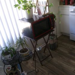 Slightly Used MICROWAVE