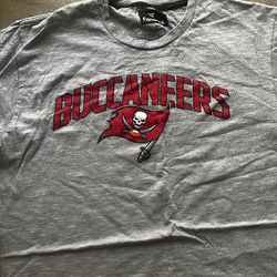 Tom Brady Buccaneers T-shirt Large