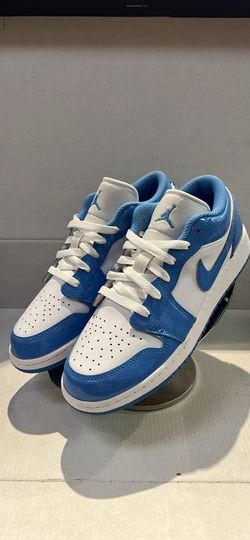 NIKE AIR JORDAN 1 LOW “UNC PATENT”
