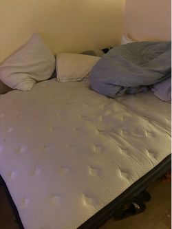 Queen size mattress + steel frame