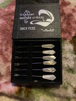 Marhill Genuine Mother of Pearl Snack Picks Set