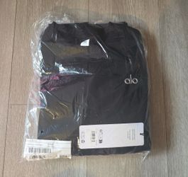 Brand New Alo Accolade Crew Neck Pullover – Black