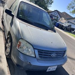 2005 Ford Freestar SES