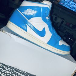 Jordan Retro 1 High OG “UNC” Shoes White/Baby blue Size 11.5