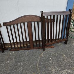 3 -in- 1 Crib