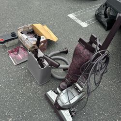 Kirby Carpet Cleaner With Lots Of Extras