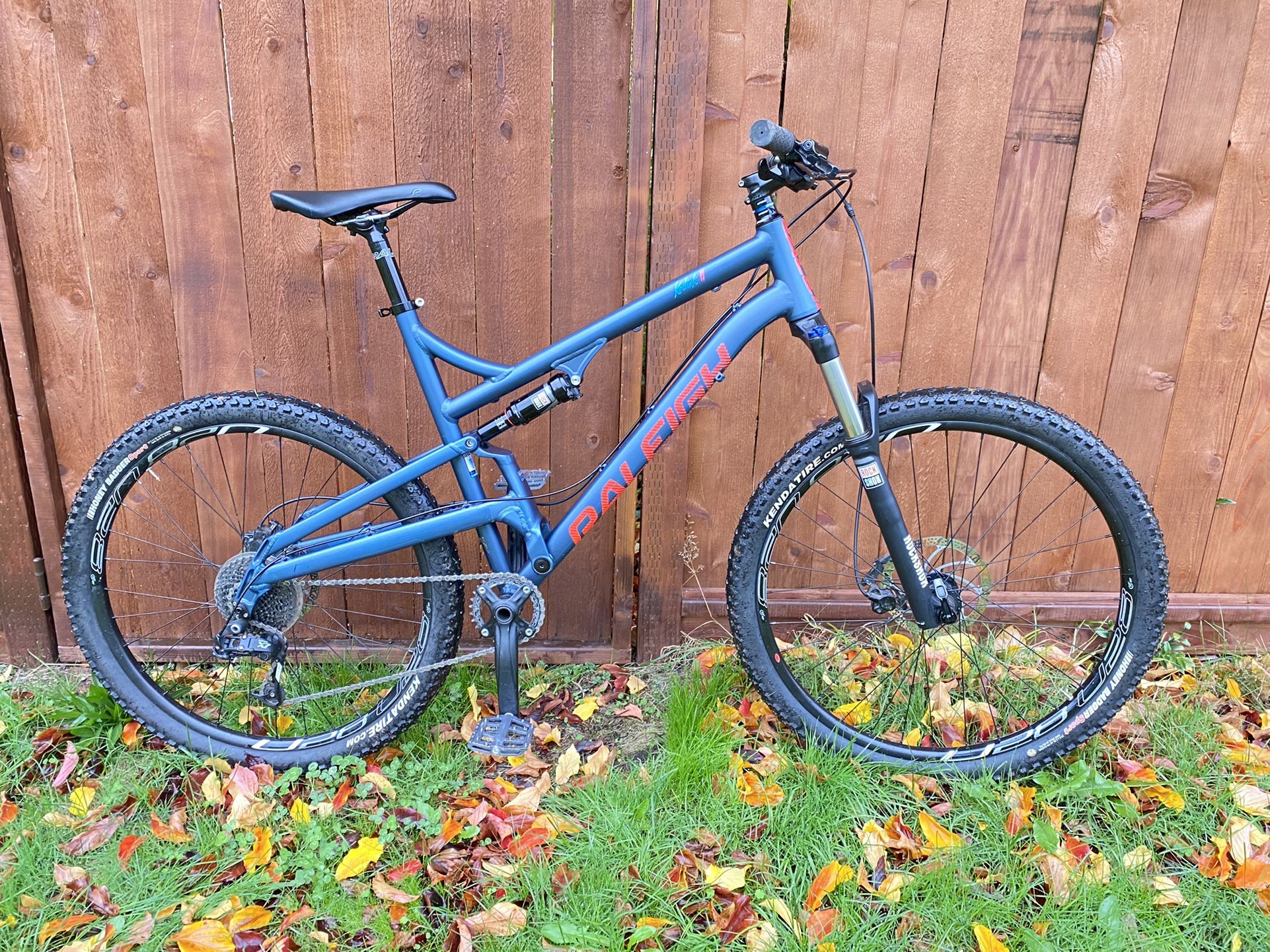 Raleigh Kodiak 2 Full Suspension Mountain Bike - XL 62cm - 27.5in