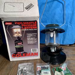 Vintage Coleman Lantern Model 5152B700 Propane Two Mantle