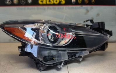 MAZDA 3 RIGHT XENON HID ADAPTIVE 2014 - 2017