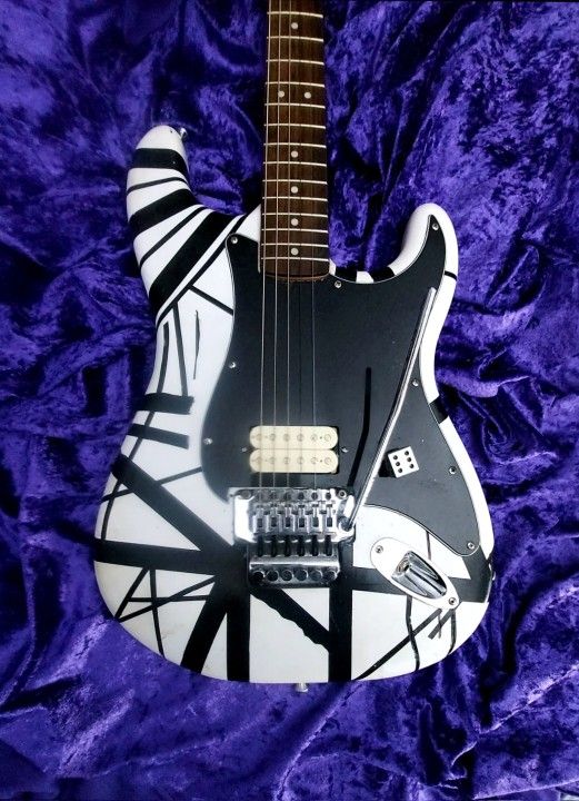 Electric Guitar Evh Custom Made With Fender Parts !!$260 Or Best Offer !!