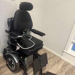 Almost Brand New Chair 