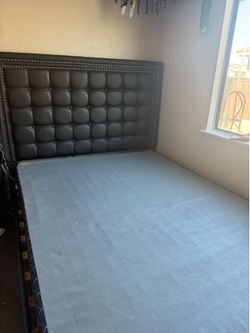 Bed frame with boxspring
