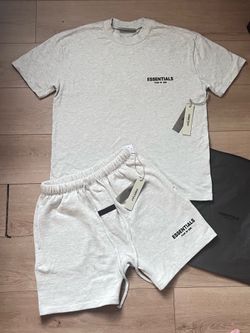 Fear of God Essentials Tee & Shorts Set 🤍