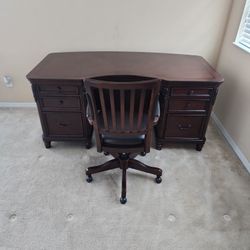 Computer Desk/w Chair