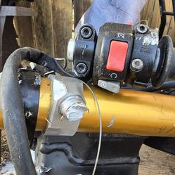 Llanta, rin, ambos discos, calipers, barras