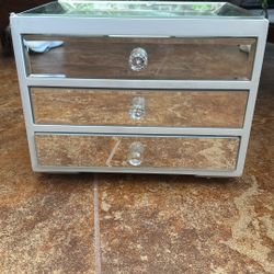 Mirrored Jewelry box