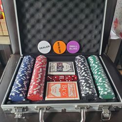 Poker Chip Set with Case