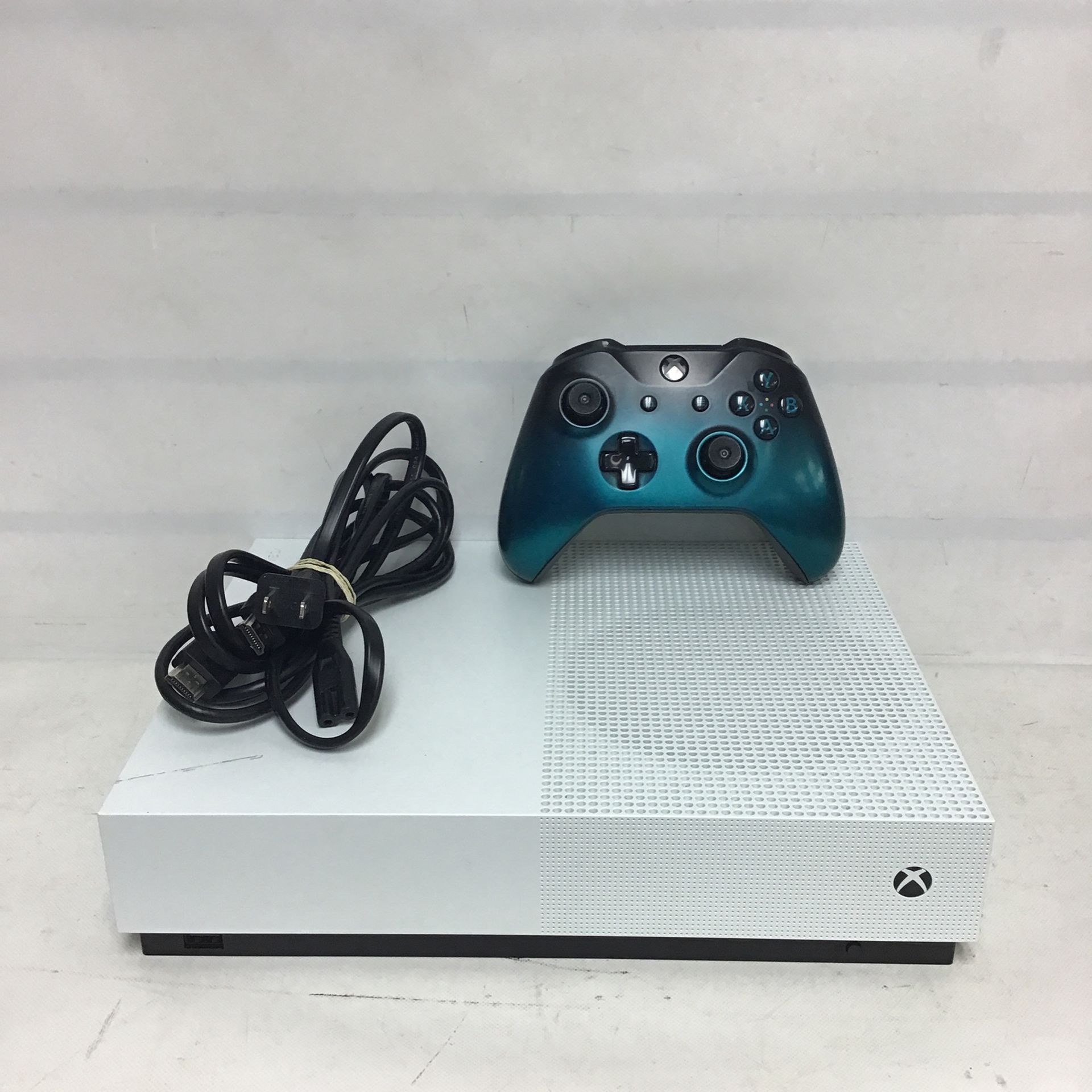 Microsoft Xbox One S All Digital Edition 1681 1TB Storage Video
