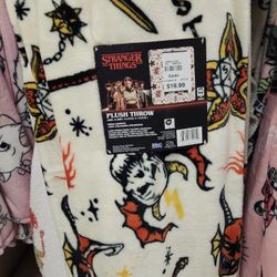 Stranger Things multicoloured fleece blanket #strangerthings #tvshow #fleece
