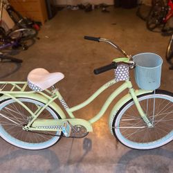 Clean, nice, new but vintage looking bike