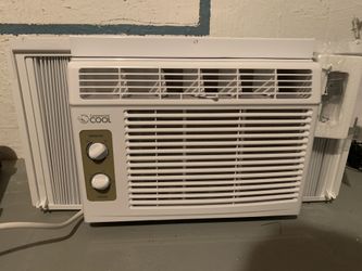 5000 btu ac unit like new