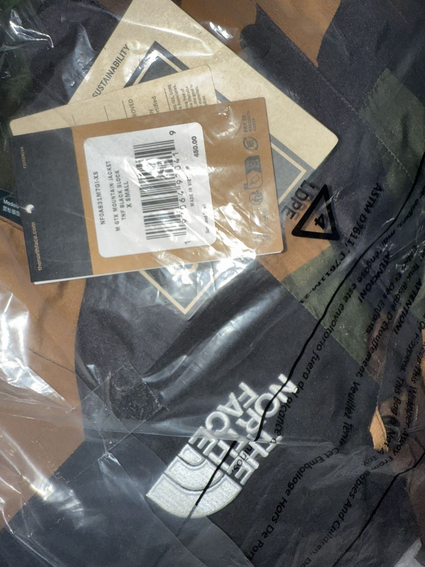 THE NORTH FACE JACKET