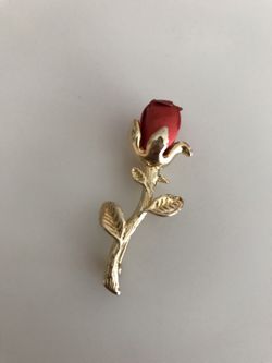 Rose Pin Vintage