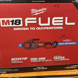 Milwaukee M18 Fuel One-Key Cordless Brushless Pipe Threader Kit with (2) 12.0Ah Batteries and Case