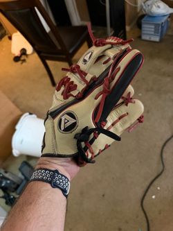 Akadema glove 11.5 125 OBO