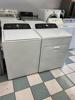 Whirlpool Washer and Dryer Set( delivery available)