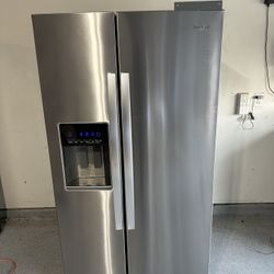 Whirlpool Stainless Counter Depth Refrigerator 