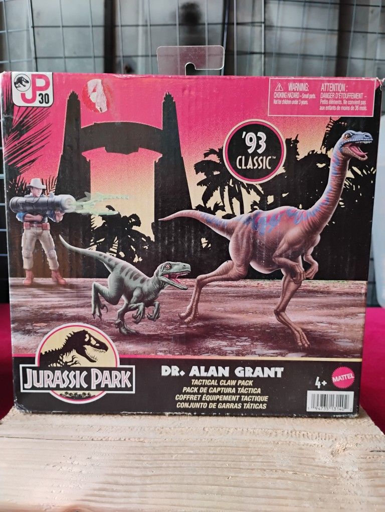 Jurassic Park Dr Alan Grant Figure