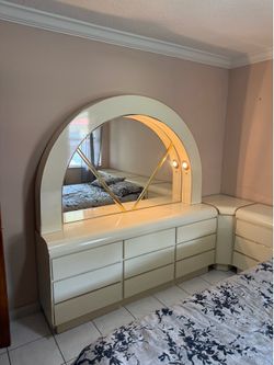 Bedroom set, everything but the mattress