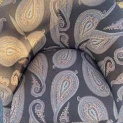 confy chair clean no orders or stains sturdy no tears asking  25