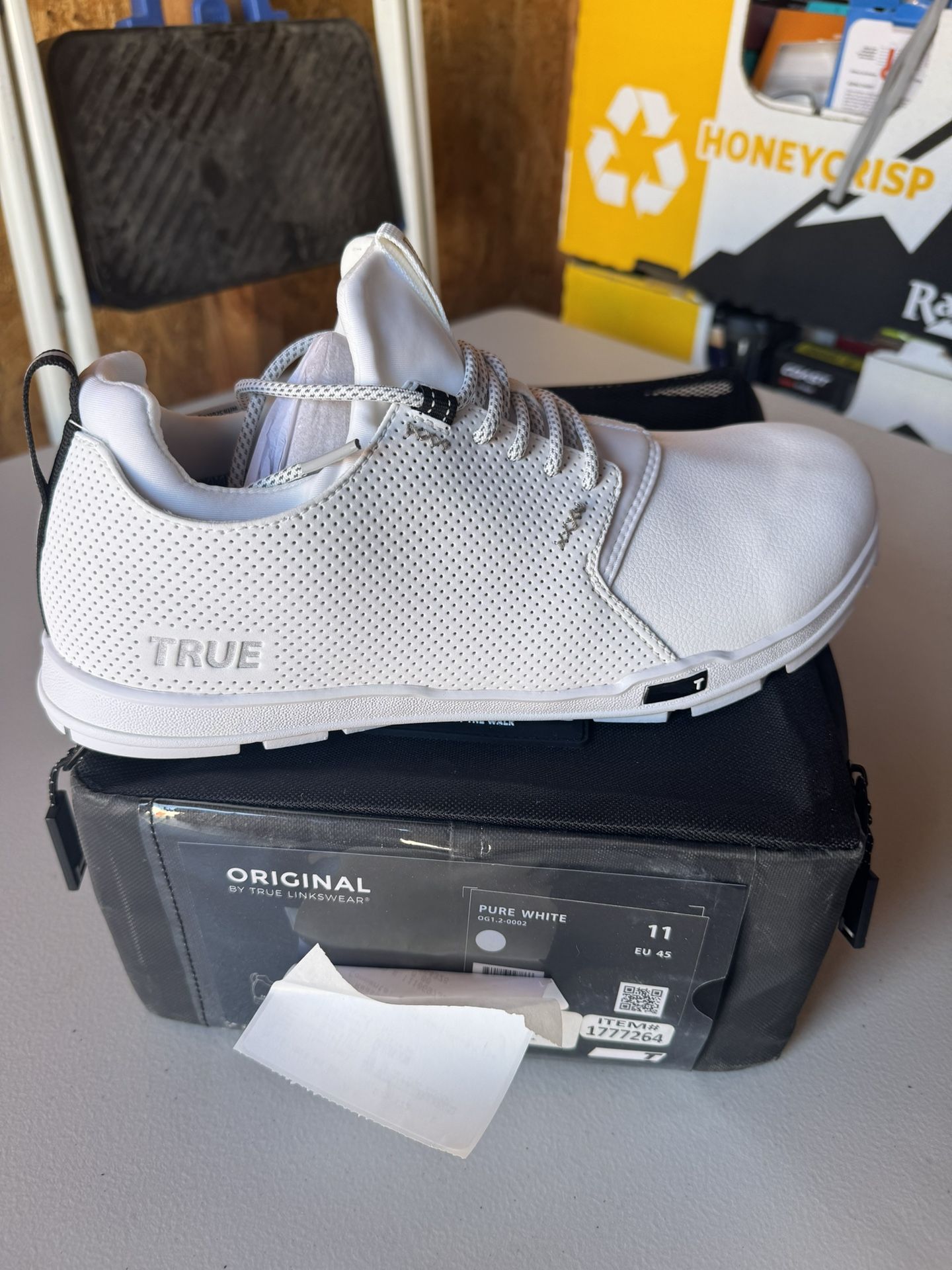 TRUE LINKSWEAR GOLF SHOES