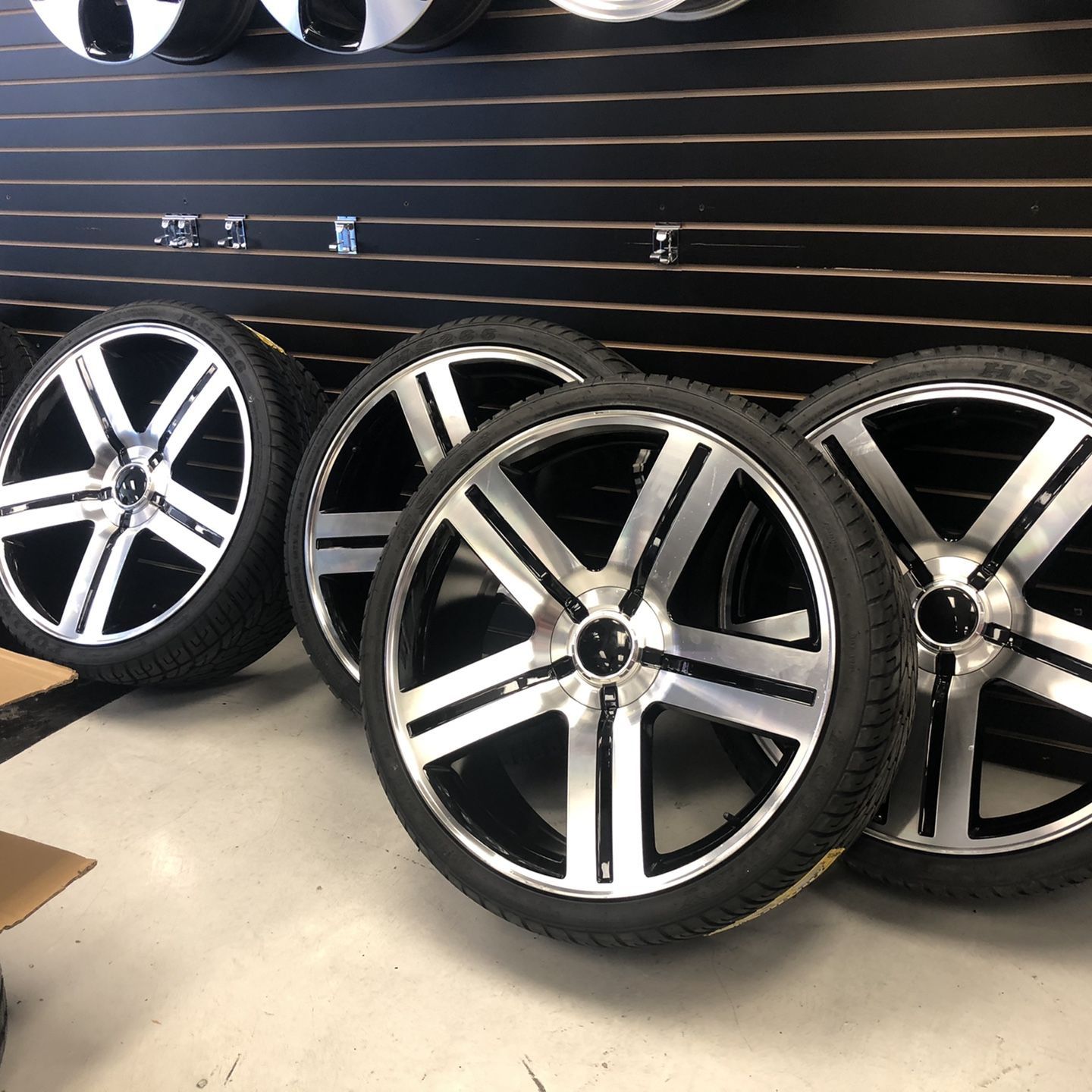 26 inch Texas Edition Rims/wheels and Tires 6 lug 6x139.7 Espanol ...