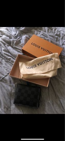 Louis Vuitton Men’s Wallet