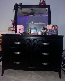 Desk $40.00 OBO