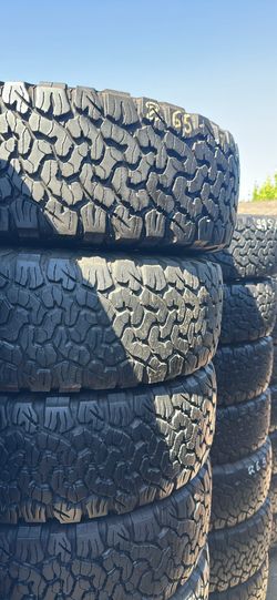 Set of LT265/70R17 bfgoodrich ko2s all terrain tires
