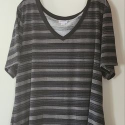 LULAROE LARGE BLACK AND GRAY SHORT SLEEVE 
