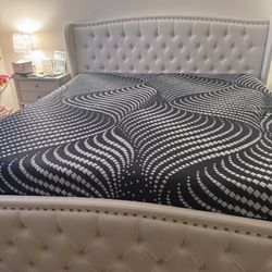 Luxury King Size Bed Frame with Matress 