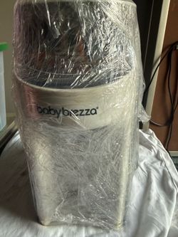 Baby Brezza formula machine