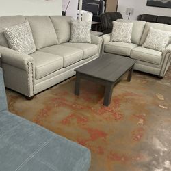 Sofa & Love 