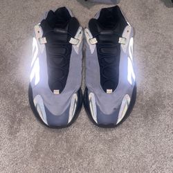 adidas Yeezy Boost 700 MNVN 'Geode' 