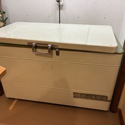 Vintage 1960s Sears Roebuck Chest Freezer