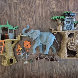 Animal Planet Safari Treehouse Playset Toys "R" Us exclusive