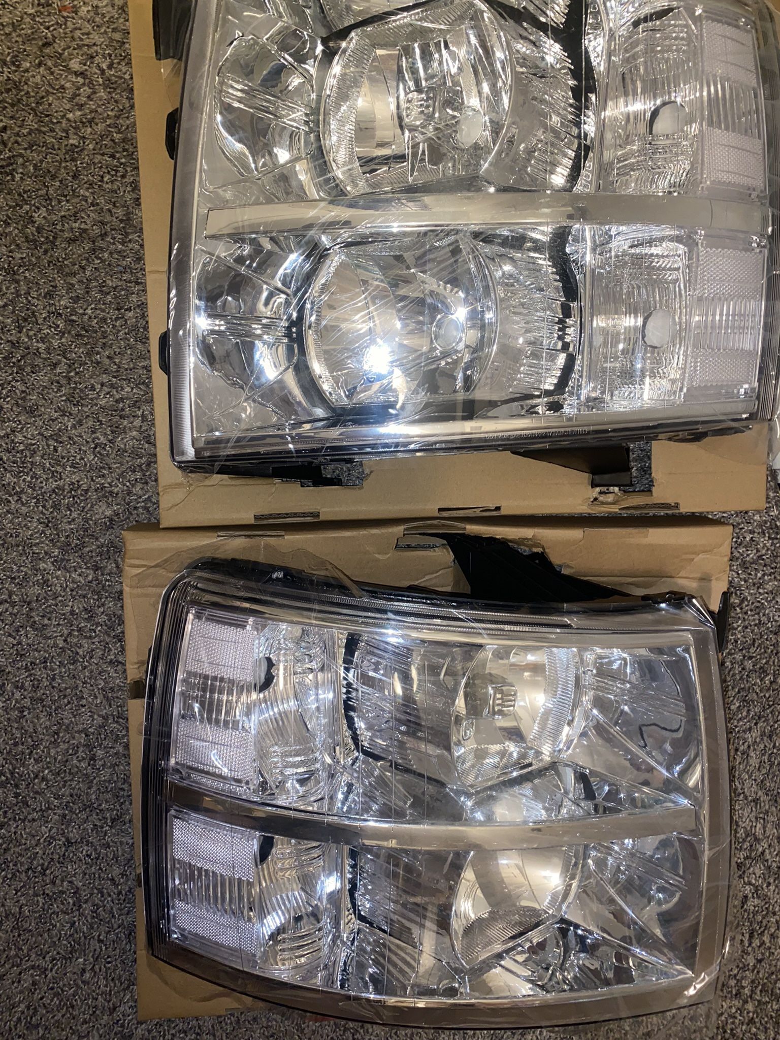 07-13 Chevy Silverado Headlights
