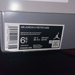 Air Jordan 11 Cool Gray