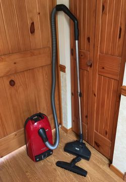 Miele Flamenco II Vacuum Cleaner