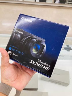 Canon power shot SX740 HS